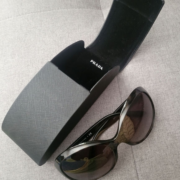 Prada Sunglass - Picture 1 of 12